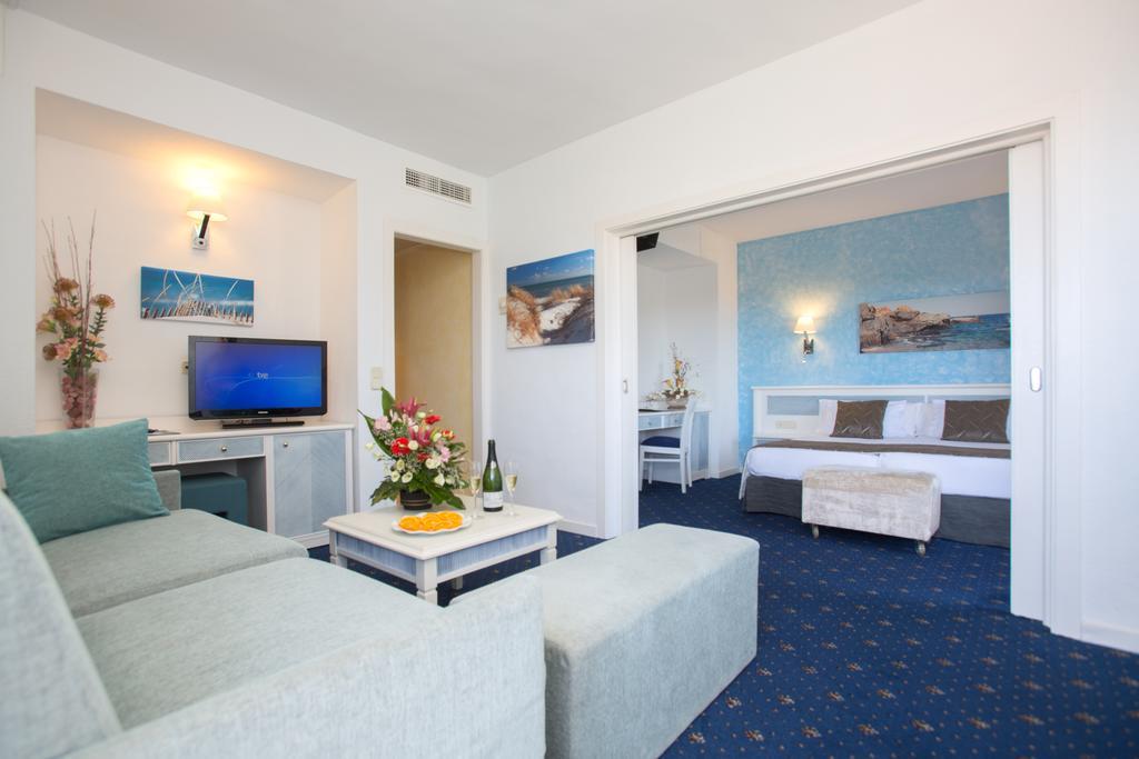 Hotel Cristobal Colon Playa de Palma  Exterior photo