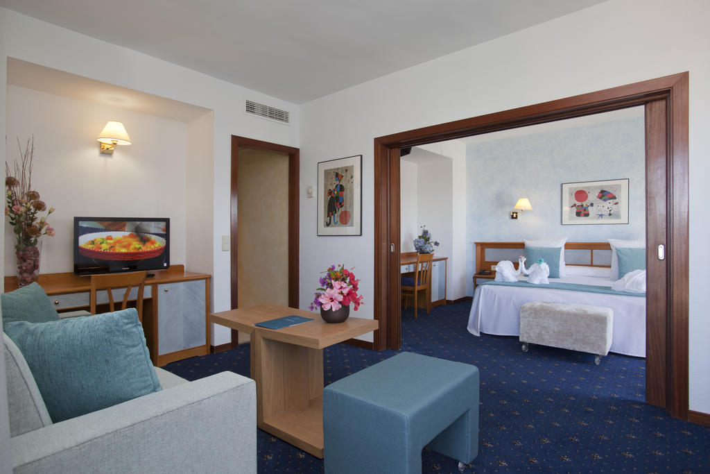 Hotel Cristobal Colon Playa de Palma  Exterior photo